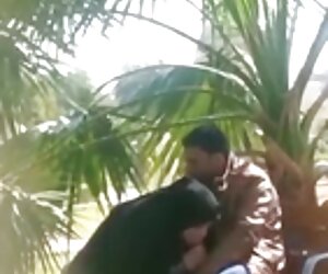 Güzel Fransız karısı sexsi arap kızları kocasının arkadaşları ile paylaştı