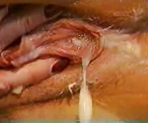 Seksi sigara kıçını arabada seks izle teşvik eder