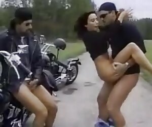 Eutersau Casey-buttplug arap zenci sex ile
