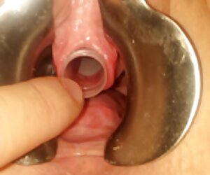 En sevdiğin külotlu çorabı giydim, arabada anal porno işkence