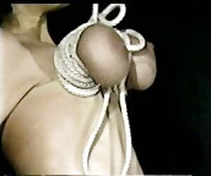 Creampie Muhteşem Sarışın arabada sex porno Genç